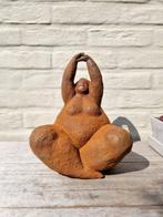 Beeldje - Yoga lady - IJzer