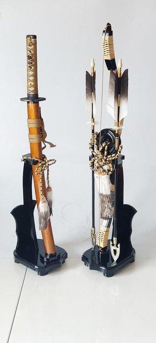 Katana - Geverfd metaal, Papier, Zijde, Hout, Metaal - Japan, Antiek en Kunst, Antiek | Overige Antiek