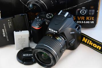 Nikon D3500 met AF-P 18-55mm VR kitlens ALS NIEUW 887 CLICKS beschikbaar voor biedingen