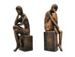 Beeldje - A set of two sitting womans (2) - Brons