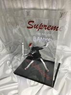 Artheos (1951) - Vitrine Victory Banksy Fusion du Pop et