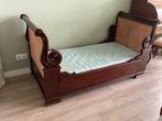Bed - Mahonie - Puntgaaf mahonie bedje