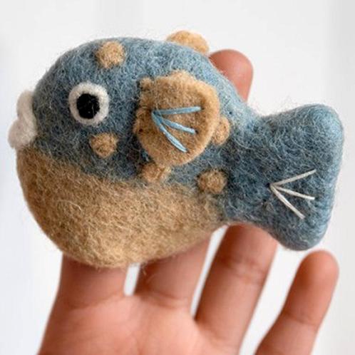 Vingerpoppetje Wolvilt - Sealife - Kogelvis/Blowfish - Handm, Kinderen en Baby's, Speelgoed | Poppen, Nieuw, Ophalen of Verzenden
