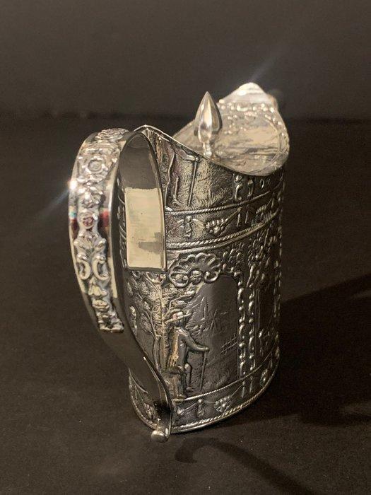 Theepot - .930 zilver - Bule met Nederlandse zilveren munt., Antiek en Kunst, Antiek | Goud en Zilver