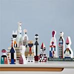 Wooden Dolls - Vitra  replica - No 14, Nieuw