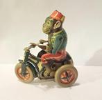 Arnold - Model fiets - Circus Monkey On Tricycle Bike