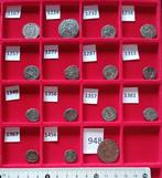 Romeinse Rijk Lot of 16 late Roman Æ coins rated Rare (#bl, Postzegels en Munten, Munten | Europa | Niet-Euromunten