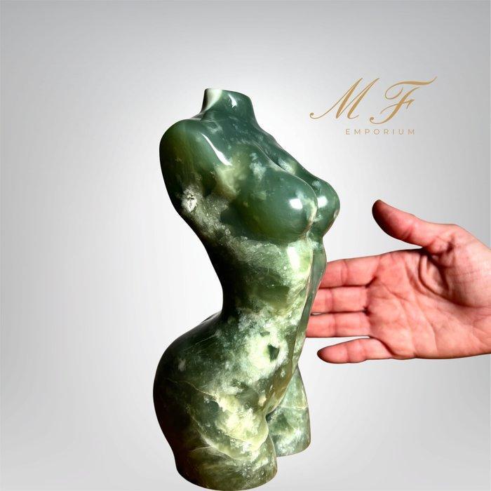 Prachtige grote jade buste. Gravure - Hoogte: 200 mm -, Verzamelen, Mineralen en Fossielen