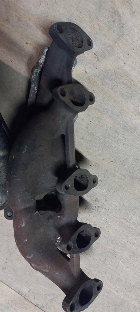 UITLAATSPRUITSTUK GEVLAKT KAST 16 B Volkswagen Transporte..., Auto-onderdelen, Motor en Toebehoren, Gebruikt, Volkswagen, Ophalen of Verzenden
