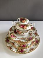 Royal Albert - Eetservies (12) - Old Country Roses -, Antiek en Kunst