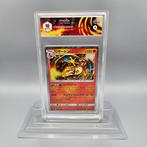 Graded card - CHARIZARD (HOLO) Tag Bolt - Graad 10, Hobby en Vrije tijd, Verzamelkaartspellen | Pokémon, Nieuw