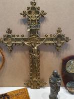 Verzameling van 10 religieuze voorwerpen (10) - Messing -
