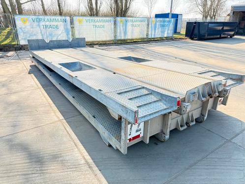 Translift Ketting systeem VDL laadvloer stapelbaar slede 7 m, Zakelijke goederen, Machines en Bouw | Industrie en Techniek
