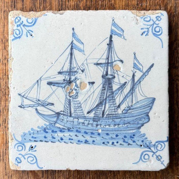 Tegel - Zeldzaam fraai driemaster zeilschip 17e eeuw -, Antiek en Kunst, Antiek | Glas en Kristal