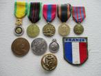 Frankrijk - Lot of 10 various medals, awards, emblems