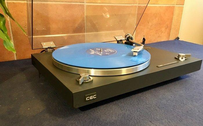 CEC - BD 2200 Platenspeler, Audio, Tv en Foto, Radio's