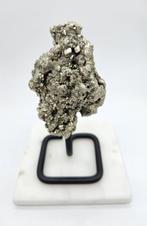 Pyriet op Standaard (zie filmpje), Verzamelen, Mineralen en Fossielen, Ophalen of Verzenden