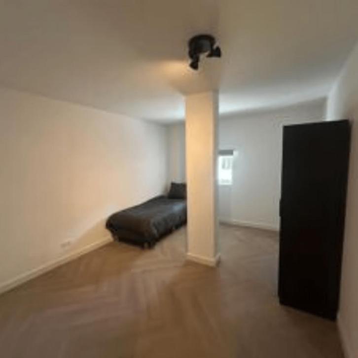 Gemeubileerd appartement met wasmachine, mooi uitz..., Huizen en Kamers, Huizen te huur, Direct bij eigenaar, Appartement