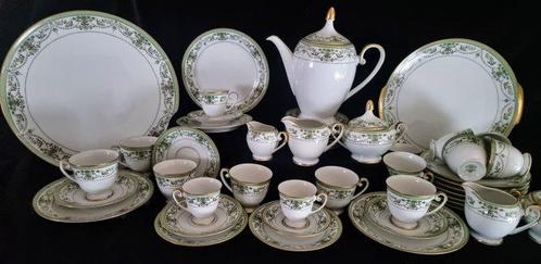 Tirschenreuth, Hutschenreuther - Koffieservies voor 12 (53), Antiek en Kunst, Antiek | Meubels | Tafels