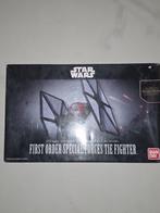 Bandai - Figuur - Star Wars First Order Special Forces Tie, Verzamelen, Film en Tv, Nieuw