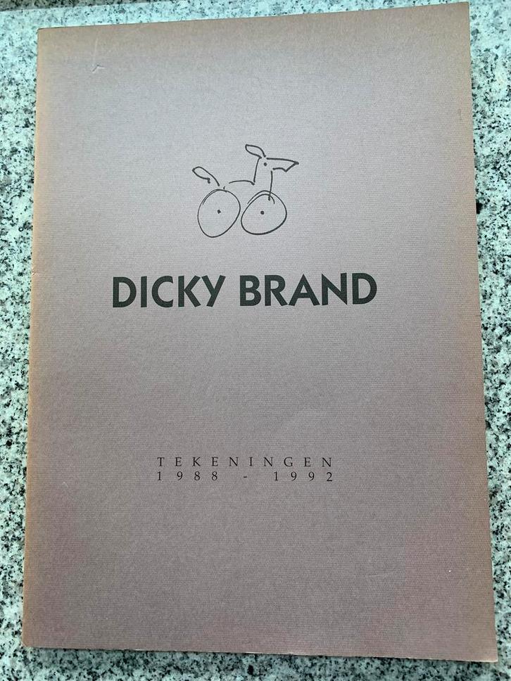 Dicky Brand Tekeningen 1988 – 1992, Boeken, Kunst en Cultuur | Beeldend, Gelezen, Schilder- en Tekenkunst, Verzenden
