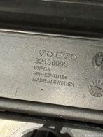 Volvo XC40 Facelift Onder Grille 32136098, Auto-onderdelen, Carrosserie en Plaatwerk, Ophalen, Gebruikt, Voor