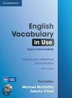 English Vocabulary in Use Upper intermediate w 9781107600942, Zo goed als nieuw