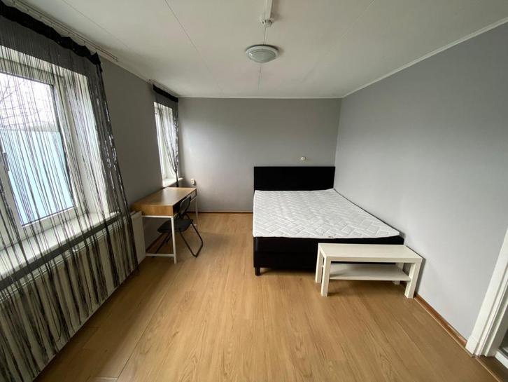 Studio te huur, Alleenhouderstraat, Tilburg, Huizen en Kamers, Huizen te huur, Direct bij eigenaar, Noord-Brabant, Studio