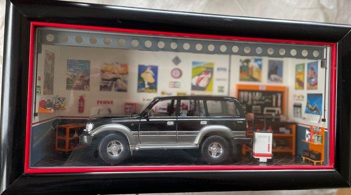 1:18 - Modelauto - Ferret´s Mini Model Toyota Land Cruiser 4, Hobby en Vrije tijd, Modelauto's | 1:5 tot 1:12