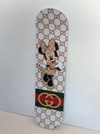 Rob VanMore - Skating by Gucci x Minnie, Antiek en Kunst