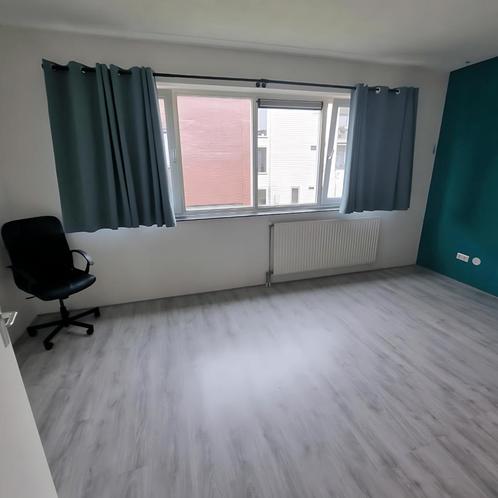 Gestoffeerde Kamer in Nieuw-Vennep gevonden in Nieuw-vennep, Huizen en Kamers, Kamers te huur, Minder dan 20 m², Overige regio's