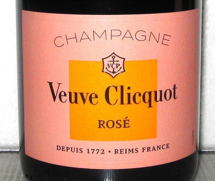 Veuve Clicquot, Rosé - Champagne Brut - 3 Flessen (0.75, Verzamelen, Wijnen