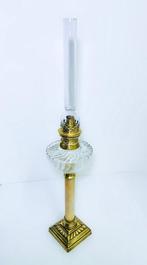 France - Petroleumlamp - Glas, Messing, Antiek en Kunst