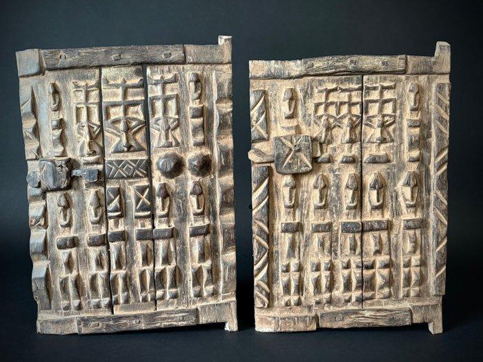Deuren van een graanschuur - Dogon - Mali (Zonder, Antiek en Kunst, Kunst | Niet-Westerse kunst