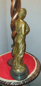 Auguste Moreau - Beeld, Sculpture of Female with Bird - 48, Antiek en Kunst
