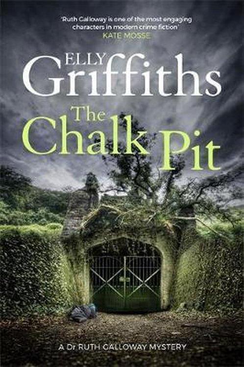The Chalk Pit 9781784296605 Elly Griffiths, Boeken, Overige Boeken, Gelezen, Verzenden