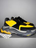 Balenciaga - Triple S - Low-top sneakers - Maat: EU 41 -, Nieuw