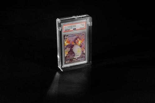 Premium Acrylic - Graded Card Display - Trophy | The Acrylic, Hobby en Vrije tijd, Verzamelkaartspellen | Overige, Nieuw, Verzenden