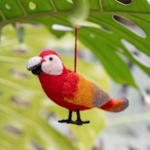 Hanger Vilt Vogel - Papegaai Ara Rood/Geel - 16x8cm - Homede, Kinderen en Baby's, Kinderkamer | Inrichting en Decoratie, Nieuw