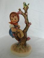 Goebel - Beeldje - Hummel 141 Apple Tree Girl - TMK3 -