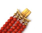 Bloedkoralen armband 5 rijen, 18k goud camee sluiting, Sieraden, Tassen en Uiterlijk, Gebruikt