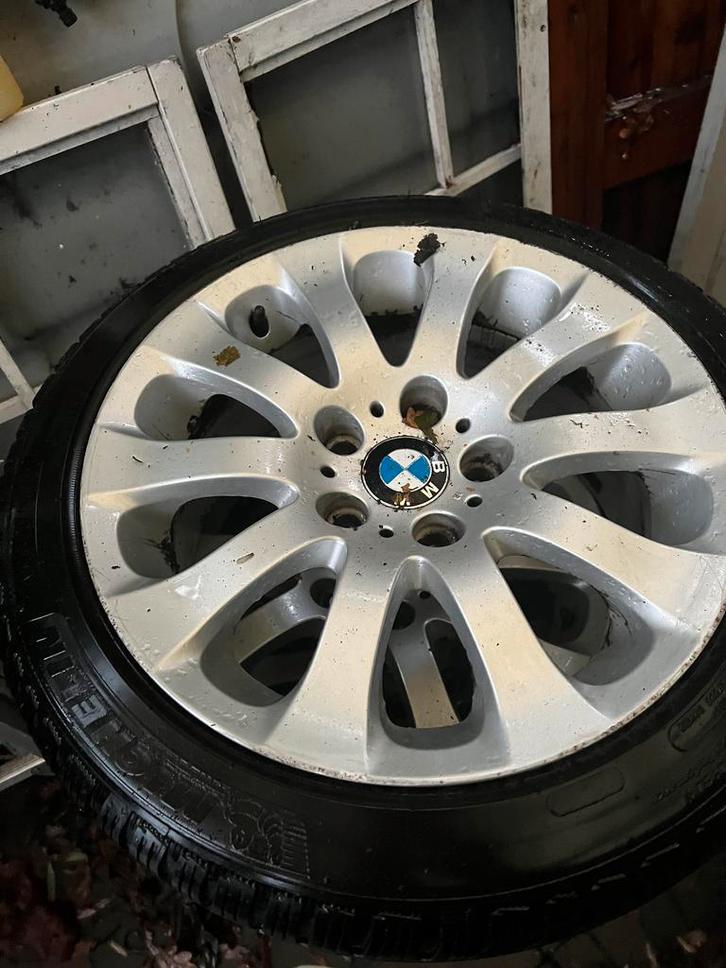 Winterbanden BMW 17 inch, Auto-onderdelen, Banden en Velgen, 17 inch, Winterbanden, 225 mm, Personenwagen, Nieuw, Banden en Velgen