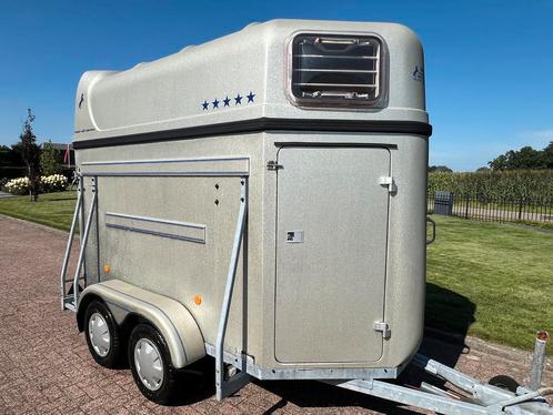 Mooie Polyester Heja 1,5 paards paardentrailer!, Dieren en Toebehoren, Paarden en Pony's | Trailers en Aanhangwagens, 1½-paards trailer