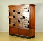 Ladekast - Eik - 32 Cassetti Tambour Door