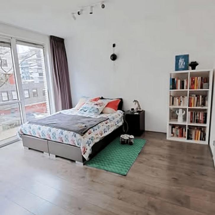 huis in Amsterdam gevonden voor €1300,- pm, Huizen en Kamers, Huizen te koop