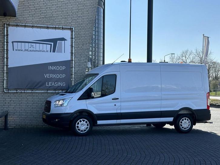 Ford Transit 350 2.0 TDCI L3H2*A/C*NAVI*HAAK*CRUISE*CAMERA*, Auto's, Bestelauto's, Lease, Zwart, Handgeschakeld, Wit, Financial lease