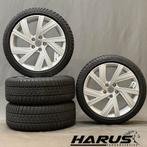 Originele Volkswagen Golf 8 Bergamo winterset 225/40/18 92V, Auto-onderdelen, Banden en Velgen, 18 inch, Gebruikt, Band(en), Personenwagen