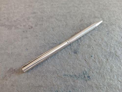 S.T. Dupont - Bolígrafo S.T Dupont Classic de pura plata, Verzamelen, Pennenverzamelingen