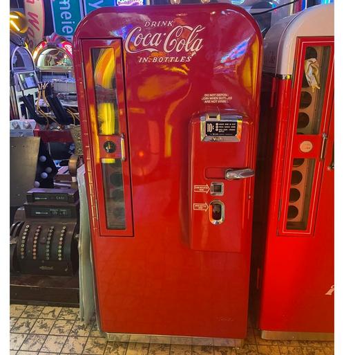 Coca-Cola Vendo 81A Origineel Werkende Flesjes Machine, Huis en Inrichting, Woonaccessoires | Overige, Ophalen