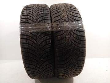 Bandenset 2 stuks Winter 215/60 R17 Goodyear 2022 6.5mm/10 beschikbaar voor biedingen